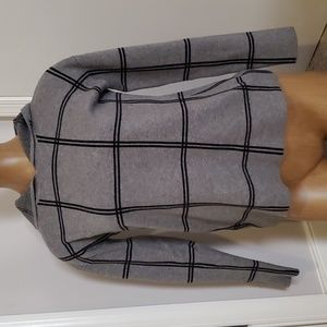 Rachel Roy grey sweater small